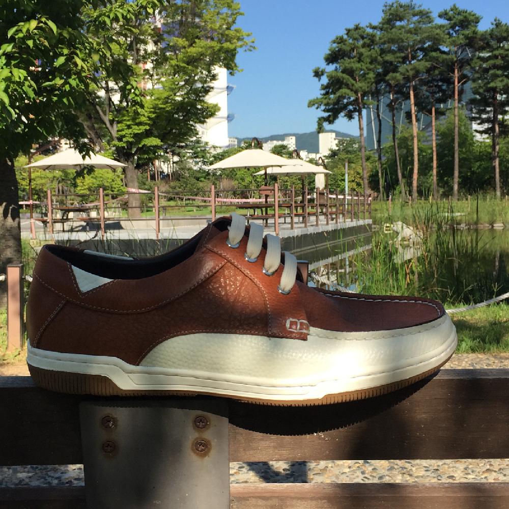 REDMETEOR DESIGN SHOES