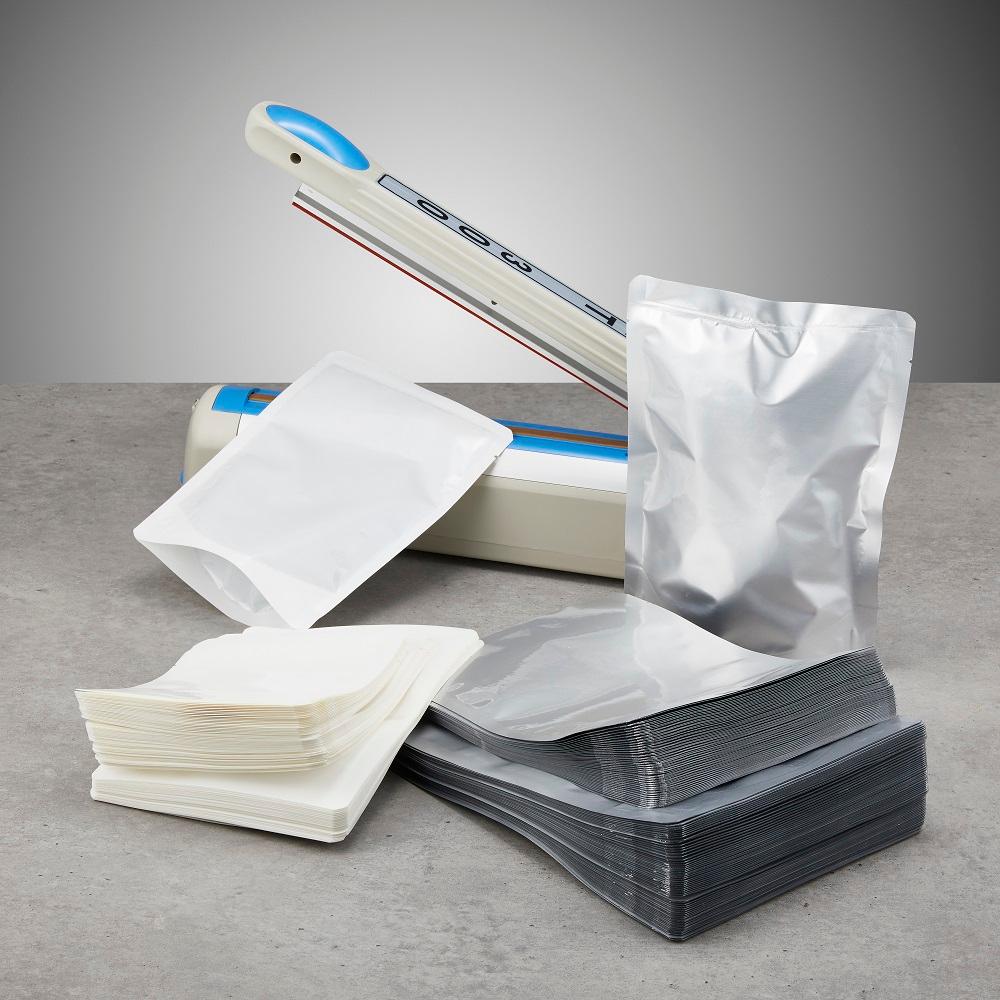 Stand up Alox Pouch no.3 made of Aluminum, Glass, Metal for food storage BPA Free by hpm global