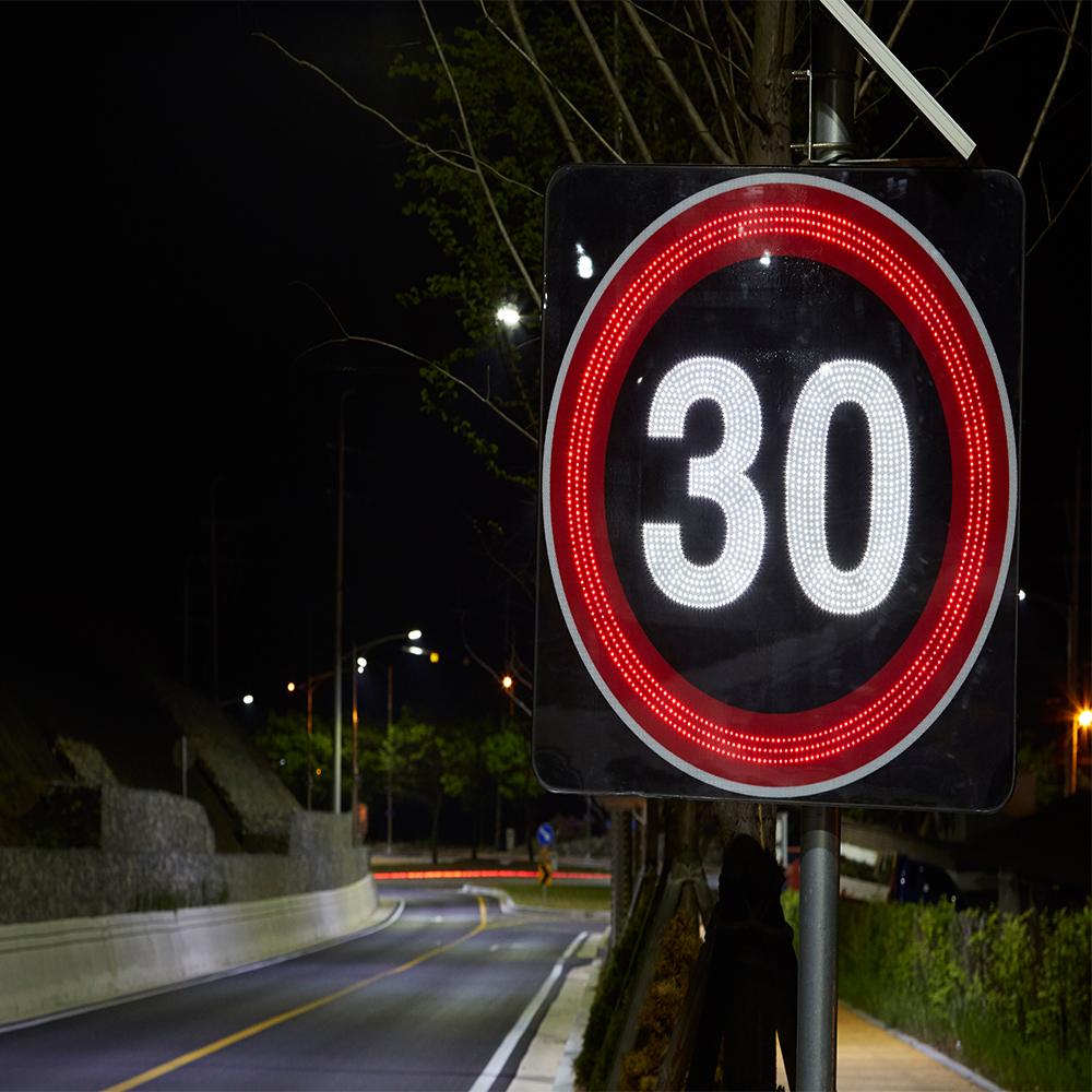 Illuminant Road Traffic Sign Board - Ordering Sign